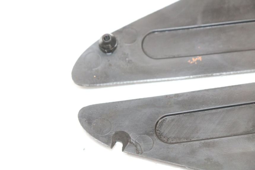 photo de TAPETE DE APOIO PARA PÉ YAMAHA X-MAX XMAX 125 (2010 - 2013) - Outro ângulo de visão