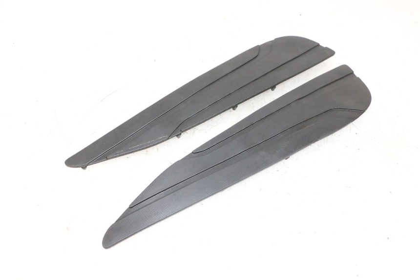 photo de TAPETE DE APOIO PARA PÉ YAMAHA X-MAX XMAX 125 (2010 - 2013) - Vista principal