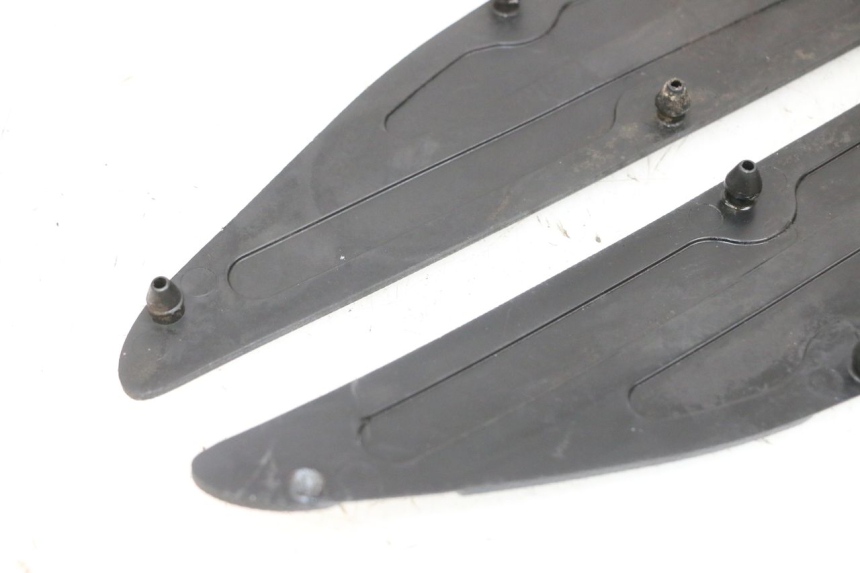 photo de TAPETE DE APOIO PARA PÉ YAMAHA X-MAX XMAX 125 (2010 - 2013) - Detalhe da peça