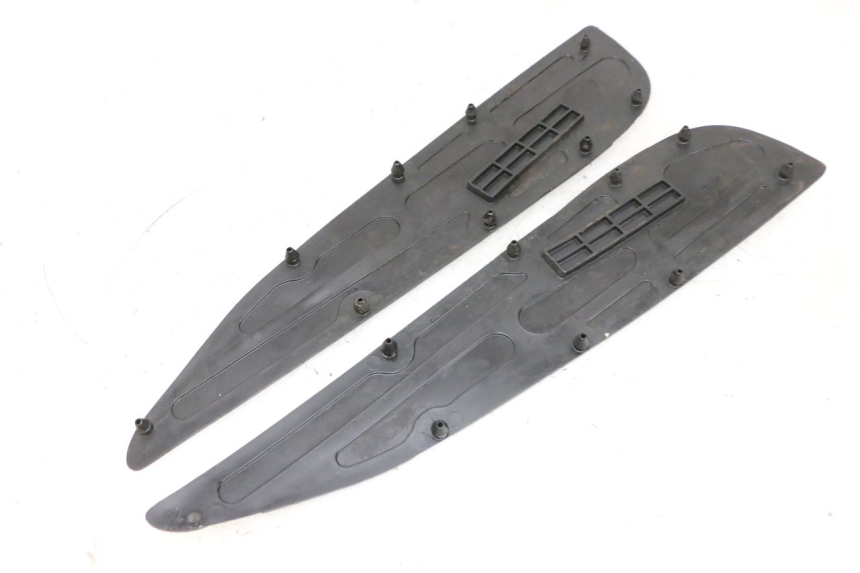 photo de TAPETE DE APOIO PARA PÉ YAMAHA X-MAX XMAX 125 (2010 - 2013) - Outro ângulo de visão