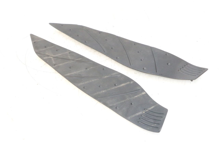 photo de TAPETE DE APOIO PARA PÉ YAMAHA XMAX X-MAX 125 (2006 - 2009) - Outro ângulo de visão