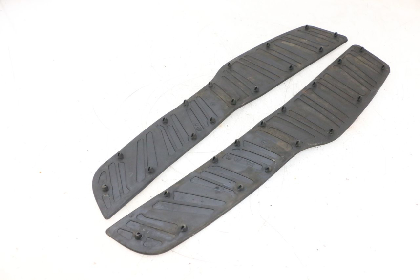 photo de TAPETE DE APOIO PARA PÉ PIAGGIO X8 125 (2004 - 2007) - Detalhe da peça