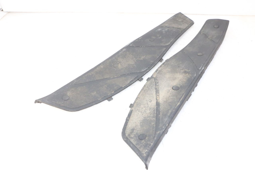 photo de TAPETE DE APOIO PARA PÉ PIAGGIO X9 EVOLUTION 125 (2003 - 2007) - Detalhe da peça