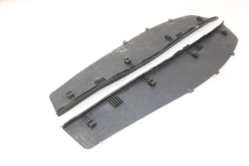 photo de TAPETE DE APOIO PARA PÉ PIAGGIO X9 EVOLUTION 125 (2003 - 2007) - Outro ângulo de visão