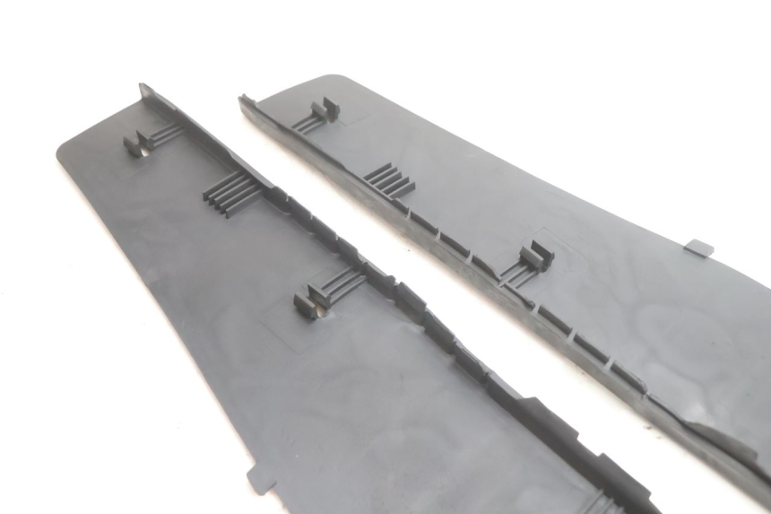 photo de TAPETE DE APOIO PARA PÉ PIAGGIO X9 EVOLUTION 125 (2003 - 2007) - Pontos de fixação