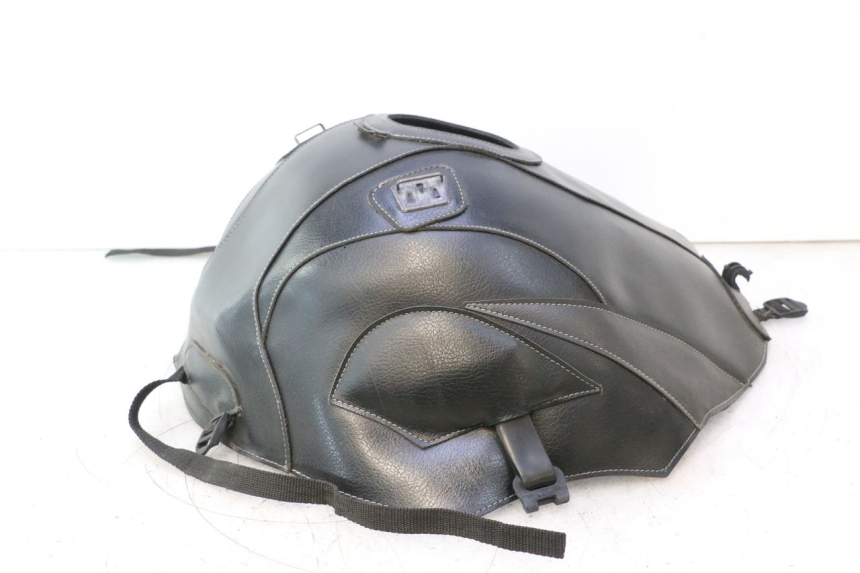photo de TAPETE DE TANQUE KAWASAKI ZZR 600 (1995 - 2004) - Zoom do estado de desgaste