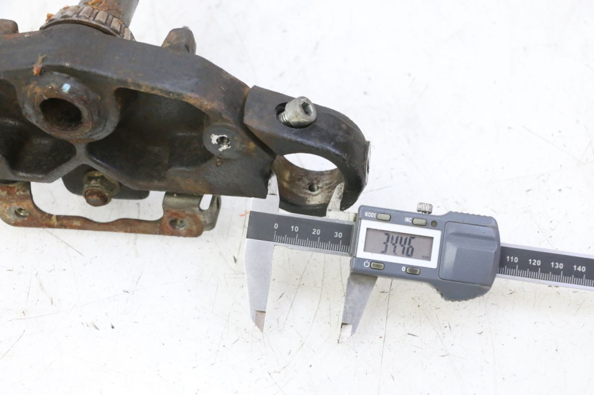 photo de SUPORTE DE GARFO HYOSUNG GV AQUILA 125 (2000 - 2009) - Detalhe da peça