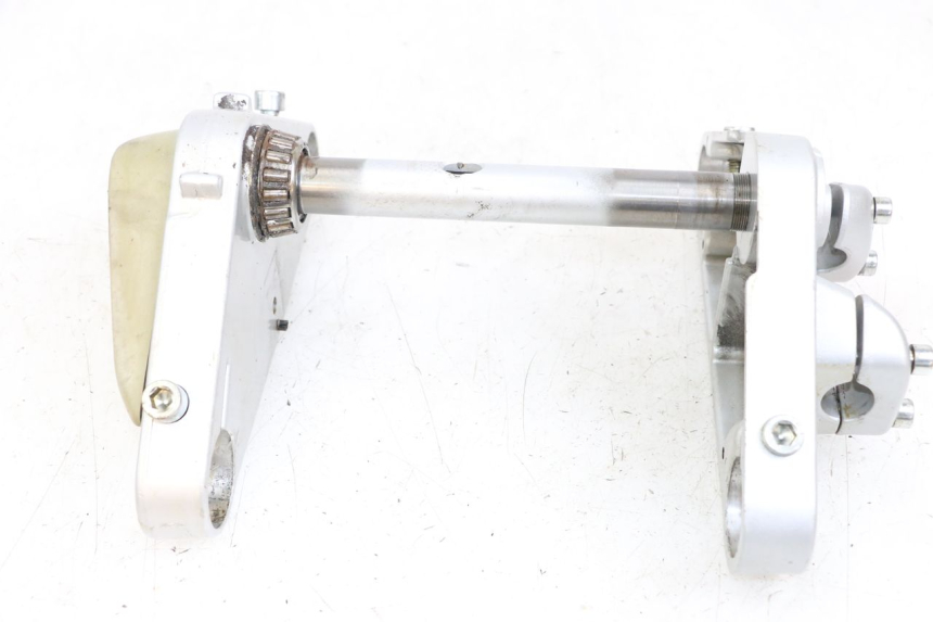 photo de TRIÂNGULO DA SUSPENSÃO DIANTEIRA APRILIA CLASSIC 125 (1995 - 2001) - Estado da superfície