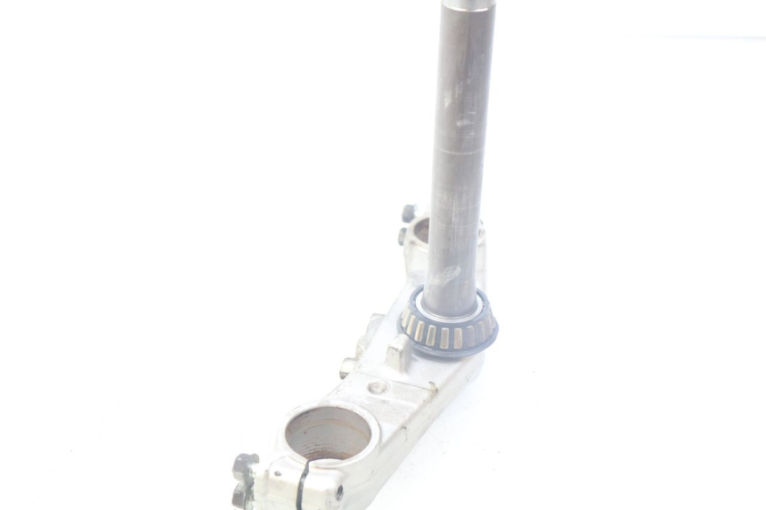 photo de SUPORTE INFERIOR DA FORQUILHA SUZUKI GSF S BANDIT 600 (2000 - 2004) - Zoom do estado de desgaste