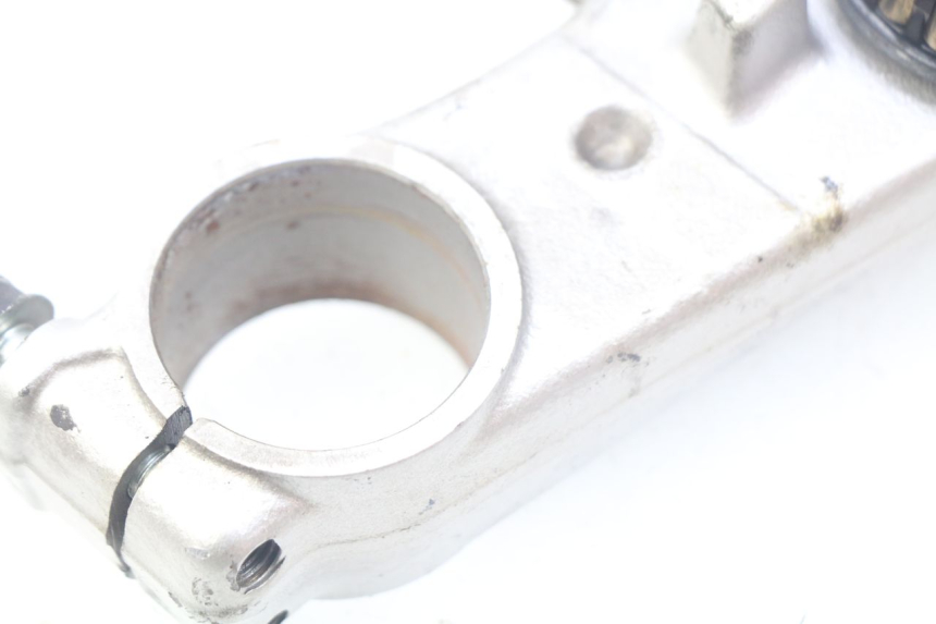 photo de SUPORTE INFERIOR DA FORQUILHA SUZUKI GSF S BANDIT 600 (2000 - 2004) - Outro ângulo de visão