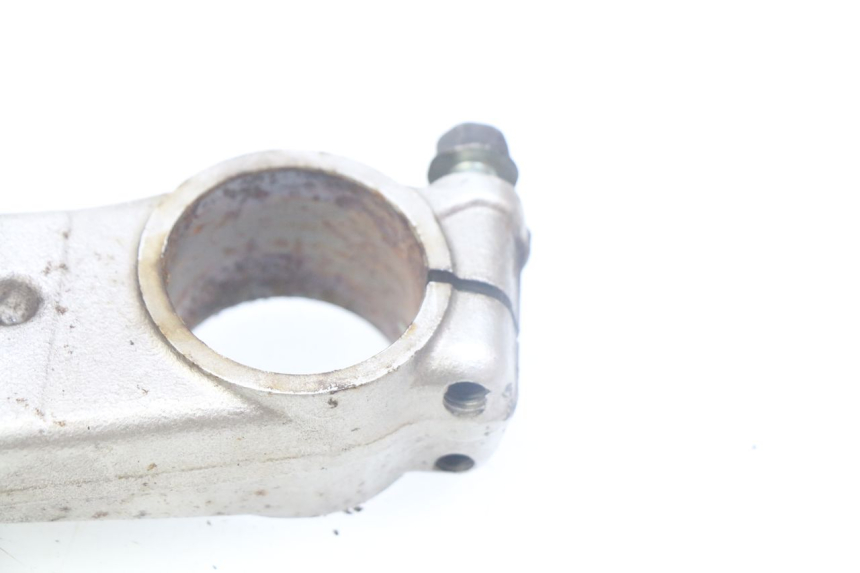 photo de SUPORTE INFERIOR DA FORQUILHA SUZUKI GSF S BANDIT 600 (2000 - 2004) - Ampliação técnica