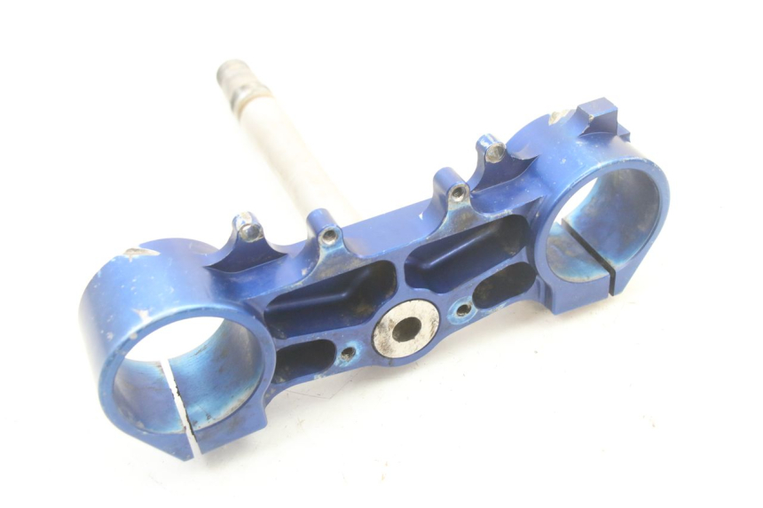 photo de SUPORTE INFERIOR DA FORQUILHA YAMAHA YZ 125 (2006 - 2016) - Zoom do estado de desgaste