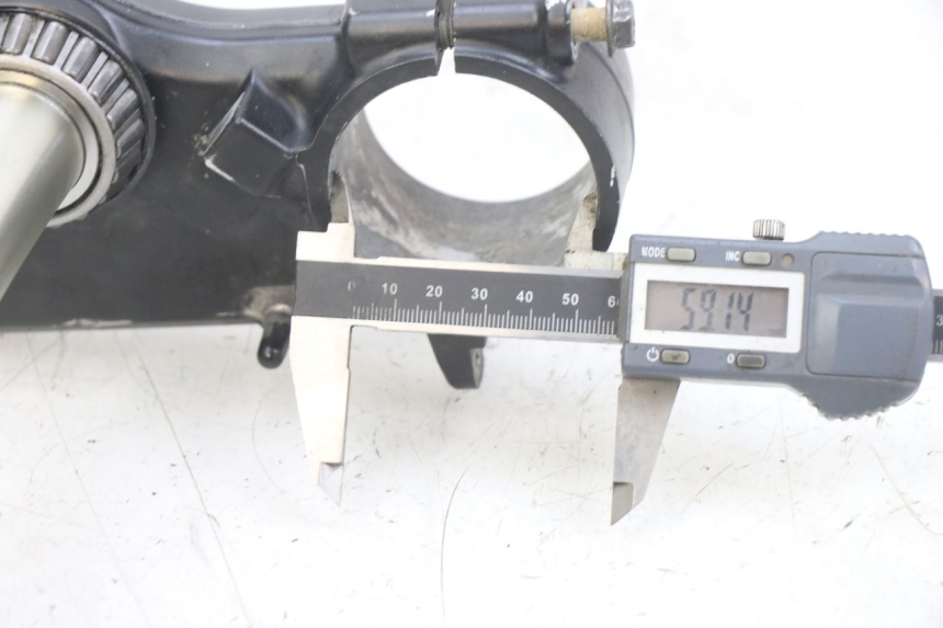 photo de SUPORTE DE GARFO KAWASAKI KXF KX-F 250 (2012 - 2014) - Zoom do estado de desgaste