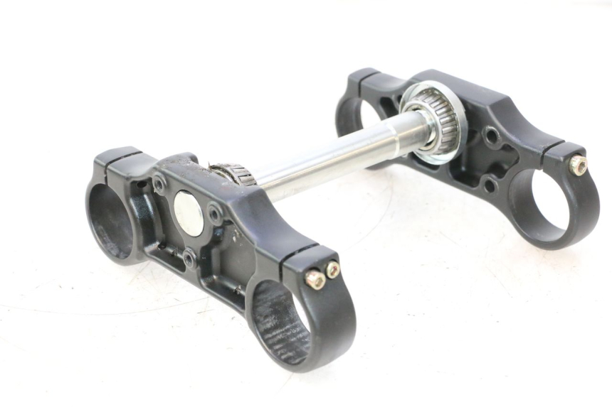 photo de SUPORTE DE GARFO APOLLO RFZ 150 - Estado da superfície