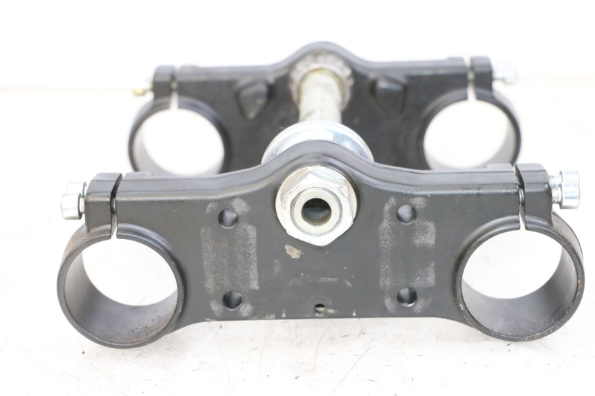 photo de TRIÂNGULO DA SUSPENSÃO DIANTEIRA SMALL MX THUNDER 250 - Pontos de fixação