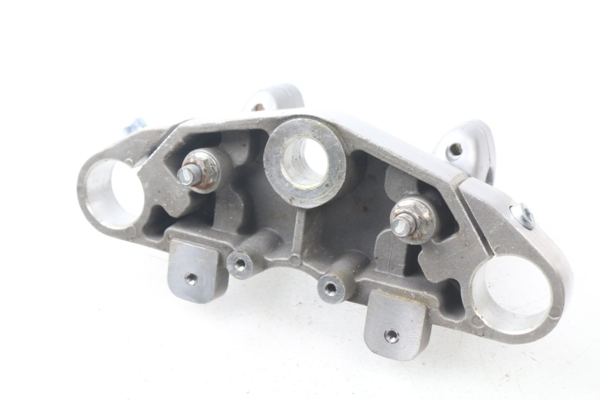 photo de Mesa de suspensão superior HYOSUNG AQUILA GV 125 (2009 - 2016) - Outro ângulo de visão