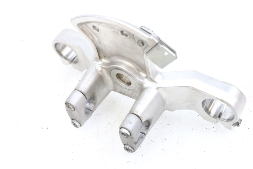photo de Mesa Superior da Suspensão SUZUKI BURGMAN 650 (2013 - 2020) - Vista geral