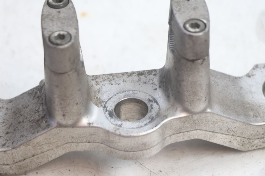 photo de Mesa Superior da Suspensão SUZUKI BURGMAN EXECUTIVE ABS 650 (2006 - 2012) - Outro ângulo de visão