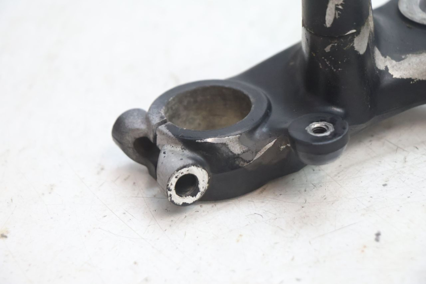 photo de Abraçadeira superior da forquilha HONDA CB TWO FIFTY 250 (1991 - 2002) - Ampliação técnica