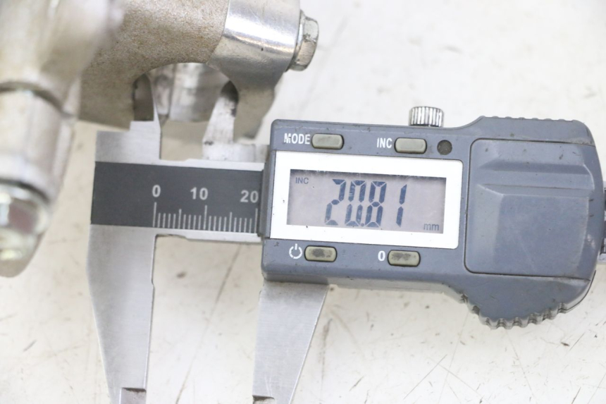 photo de Mesa de suspensão superior HONDA CRF-F CRF F 110 (2019 - 2022) - Detalhe da peça