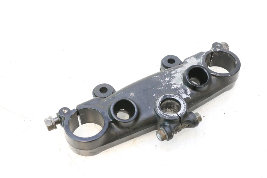 photo de Abraçadeira superior da forquilha SUZUKI DR S 600 (1985 - 1989) - Vista geral