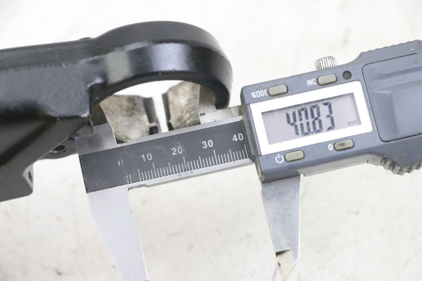 photo de Mesa de Suspensão Superior YAMAHA FJ 3CX 1200 (1986 - 1996) - Detalhe da peça