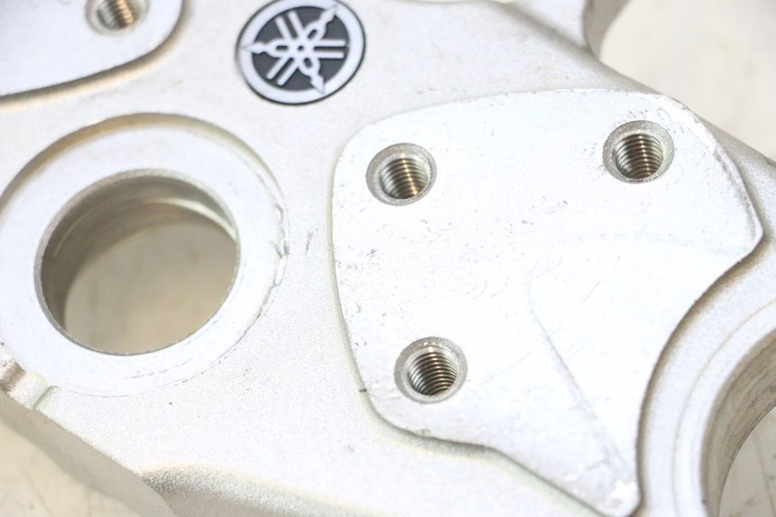 photo de Abraçadeira superior da forquilha YAMAHA FJR 1300 (2001 - 2005) - Zoom do estado de desgaste