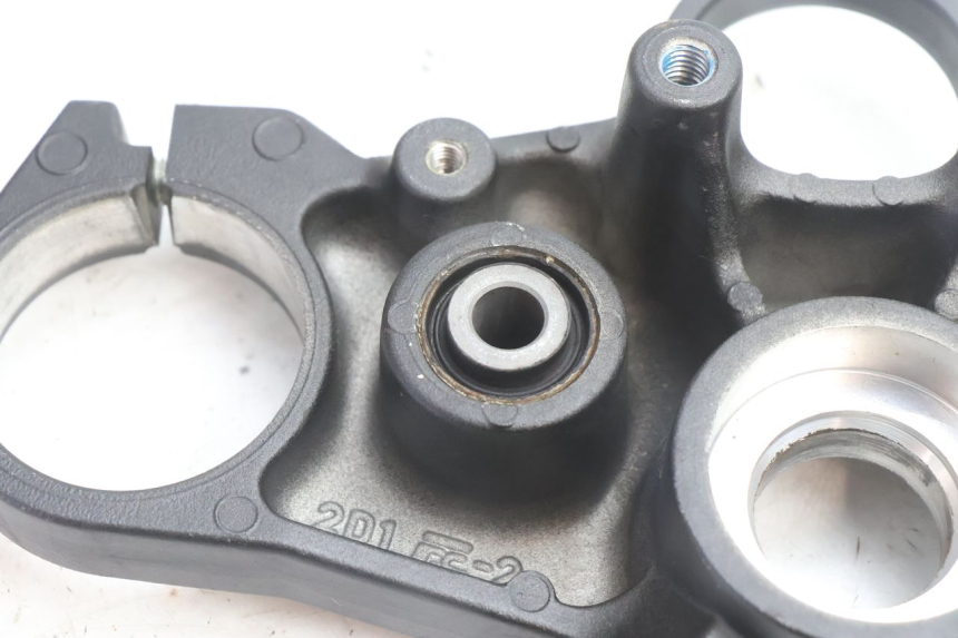 photo de Mesa Superior da Suspensão YAMAHA FZ8 800 (2010 - 2016) - Pontos de fixação