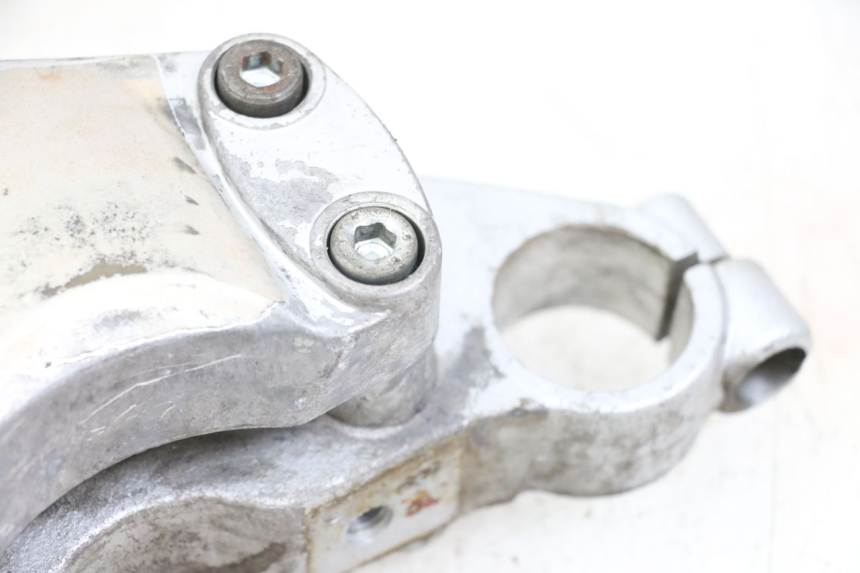 photo de Mesa de suspensão superior HYOSUNG GF 125 (2001 - 2005) - Vista geral