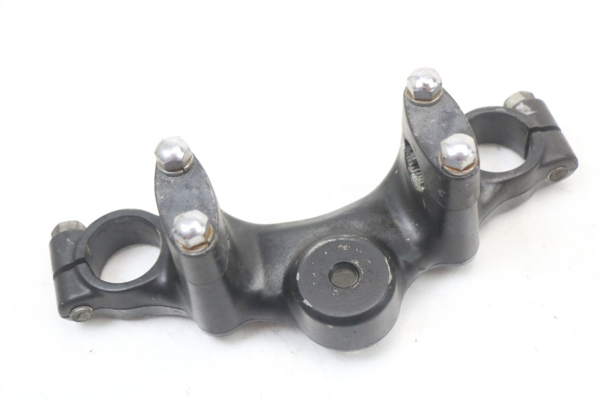 photo de Mesa de suspensão superior SUZUKI GN 125 (1997 - 2000) - Detalhe da peça
