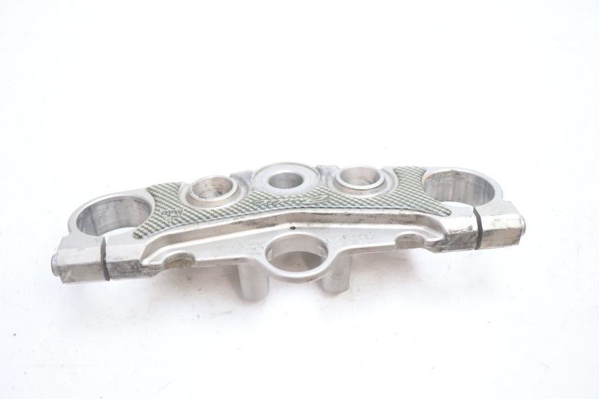 photo de Abraçadeira superior da forquilha SUZUKI GSF N BANDIT 1200 (2001 - 2005) - Outro ângulo de visão