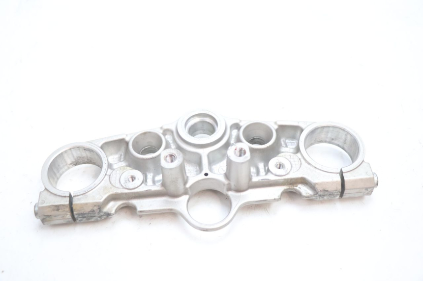 photo de Abraçadeira superior da forquilha SUZUKI GSF N BANDIT 1200 (2001 - 2005) - Vista geral
