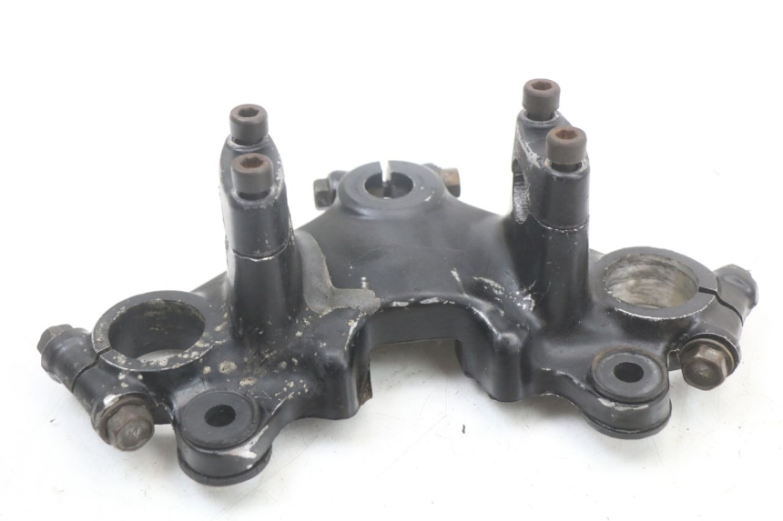 photo de Mesa de suspensão superior SUZUKI GSX E 250 (1982 - 1983) - Detalhe da peça