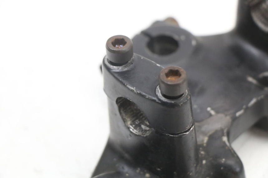 photo de Mesa de suspensão superior SUZUKI GSX E 250 (1982 - 1983) - Ampliação técnica