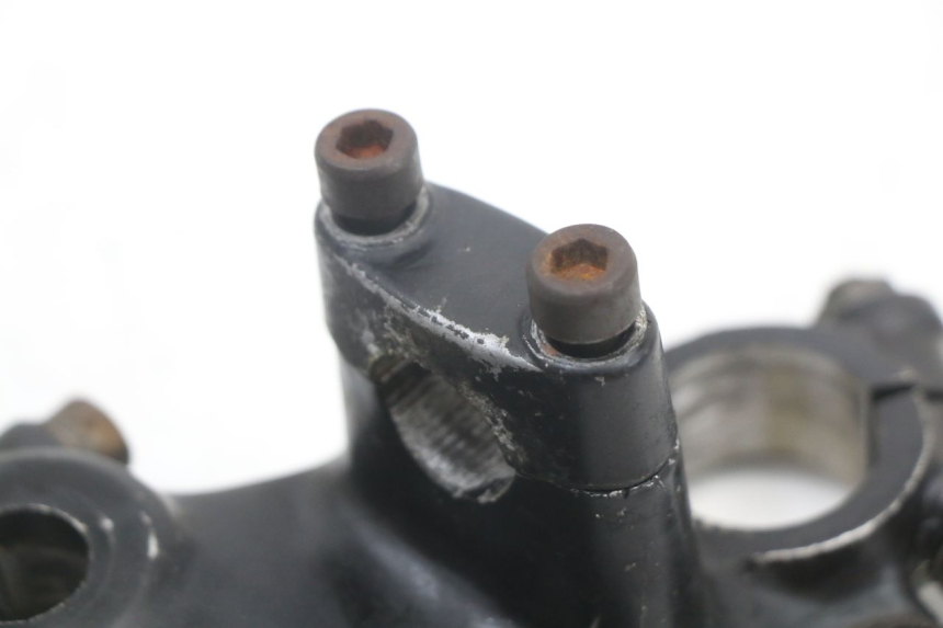 photo de Mesa de suspensão superior SUZUKI GSX E 250 (1982 - 1983) - Vista geral