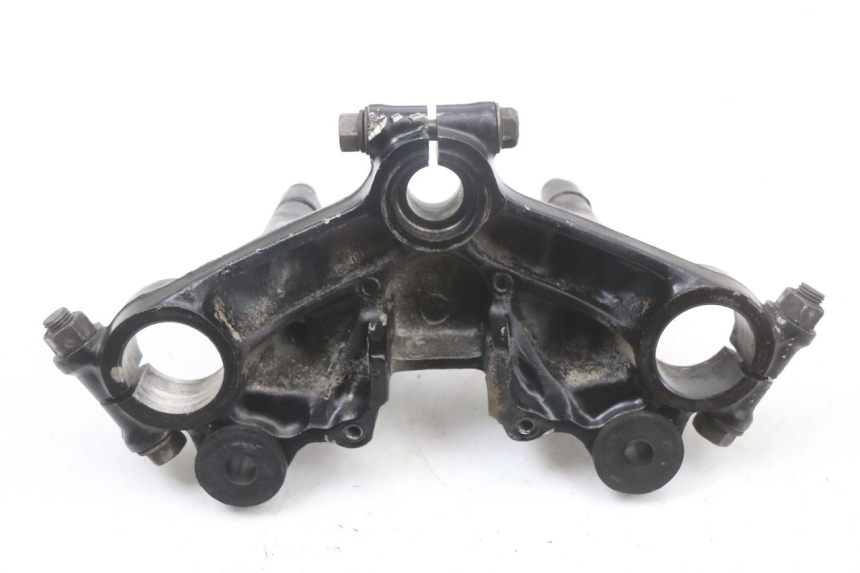 photo de Mesa de suspensão superior SUZUKI GSX E 250 (1982 - 1983) - Pontos de fixação
