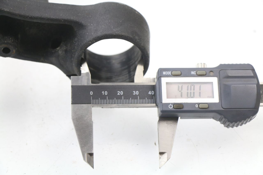 photo de Mesa de suspensão superior SUZUKI GSXF GSX F 600 (1988 - 1997) - Outro ângulo de visão
