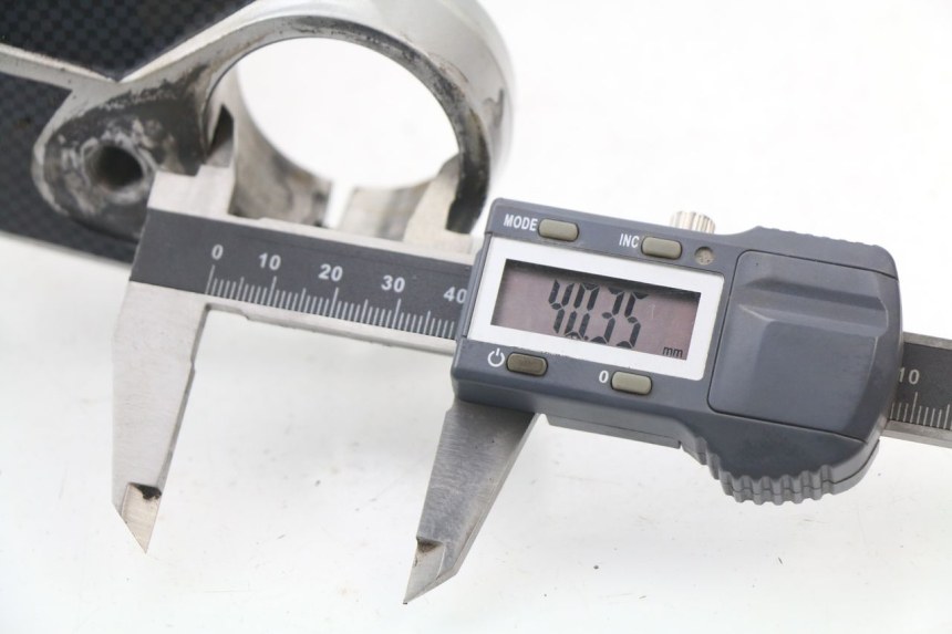 photo de Mesa de suspensão superior SUZUKI GSXF GSX F 600 (1988 - 1997) - Ampliação técnica