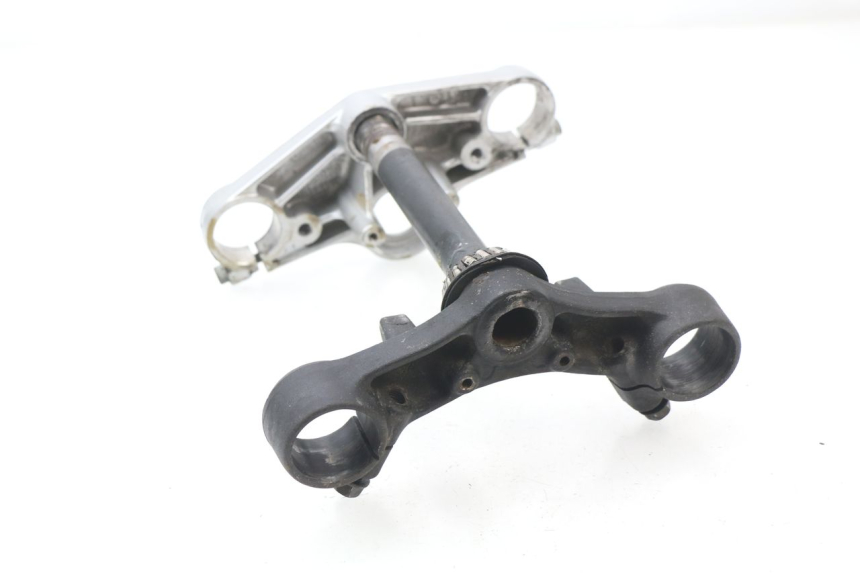 photo de Mesa de suspensão superior SUZUKI GSXF GSX F 600 (1988 - 1997) - Vista geral