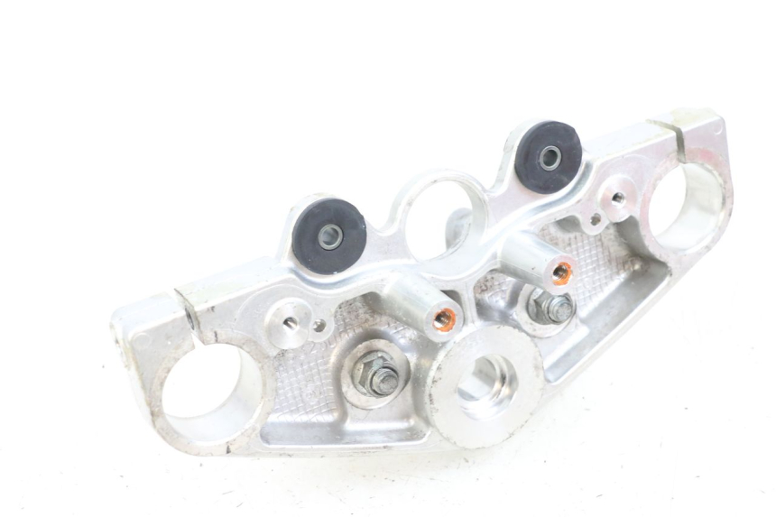 photo de Mesa de Suspensão Superior SUZUKI GZ MARAUDER 125 (1998 - 2004) - Outro ângulo de visão