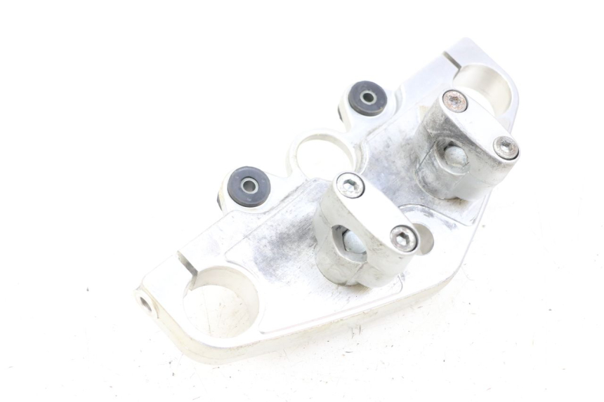 photo de Mesa de Suspensão Superior SUZUKI GZ MARAUDER 125 (1998 - 2004) - Vista geral