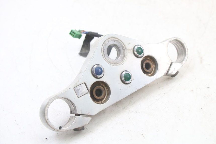 photo de Mesa de suspensão superior HONDA VT C2 SHADOW 750 (1997 - 2001) - Zoom do estado de desgaste
