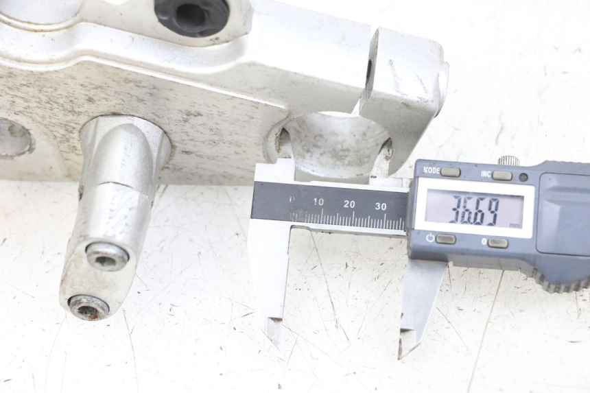 photo de Mesa de suspensão superior JINLUN JL HIGHLANDER 125 (2007 - 2015) - Detalhe da peça