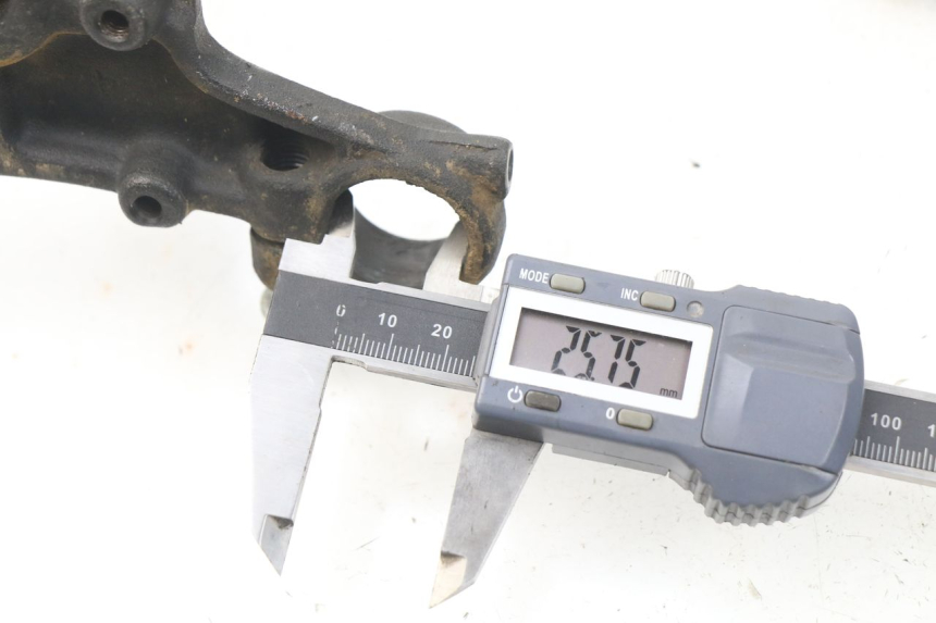 photo de Mesa de suspensão superior SUZUKI JR 80 (2001 - 2006) - Outro ângulo de visão