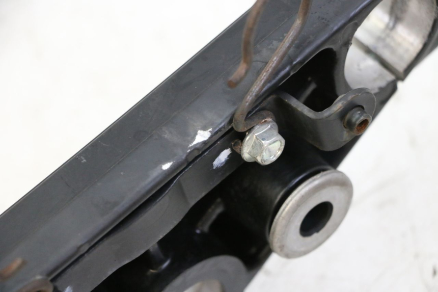 photo de Mesa de suspensão superior KEEWAY K-LIGHT KLIGHT 125 (2018 - 2025) - Zoom do estado de desgaste