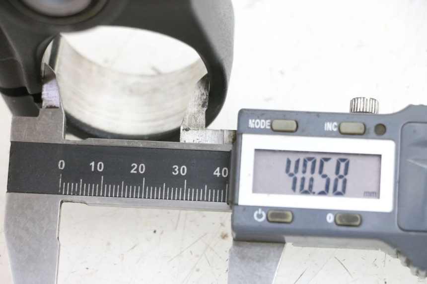 photo de Mesa de Suspensão Superior YAMAHA MT-07 MT07 ABS 700 (2018 - 2020) - Detalhe da peça
