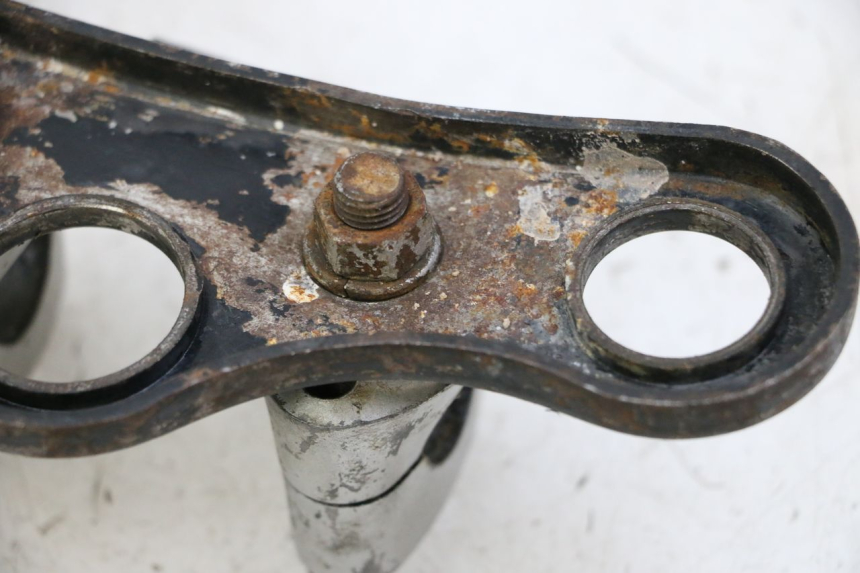 photo de Mesa de suspensão superior YAMAHA PW 80 (1983 - 2014) - Outro ângulo de visão