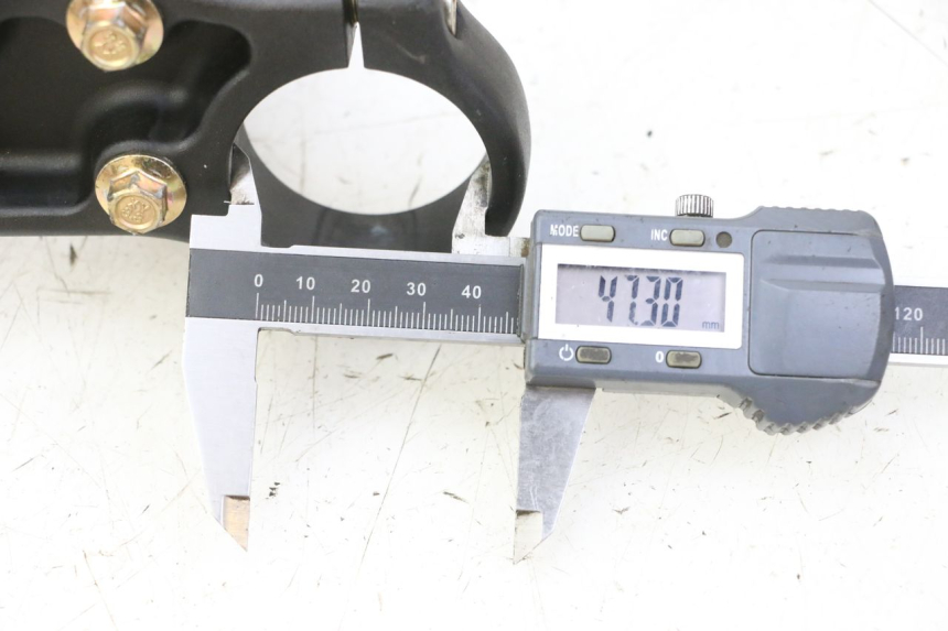 photo de Mesa de suspensão superior APOLLO RFZ 150 - Detalhe da peça
