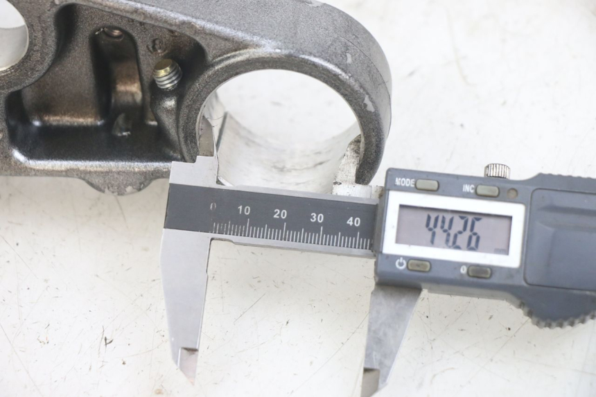 photo de Mesa Superior da Suspensão GILERA RK 50 (1996 - 1999) - Outro ângulo de visão
