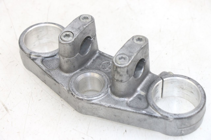 photo de Mesa Superior da Suspensão GILERA RK 50 (1996 - 1999) - Pontos de fixação